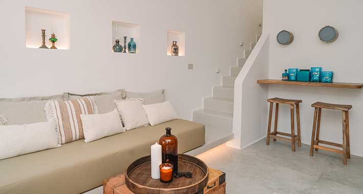 Aqua maison by the sea